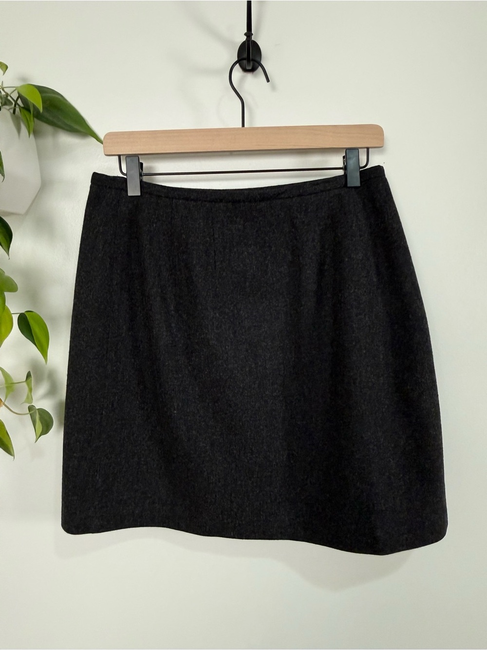 Eddie Bauer Wool Wrap Skirt Gray A Line Mini Size 10 Office Career Minimalist - Picture 4 of 8